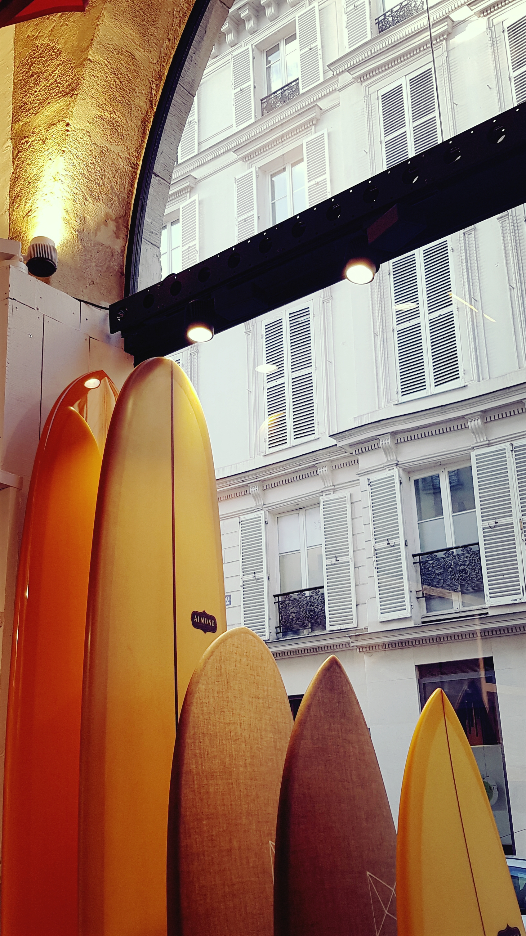 Surfvibes in Parijs - surfshop